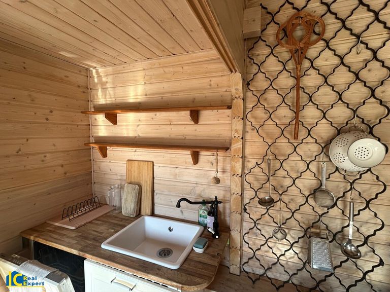 Spülbecken mit Geschirrspüler