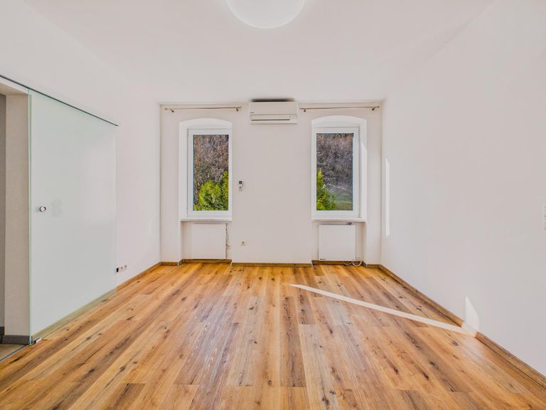 Wohn- und Essbereich 7