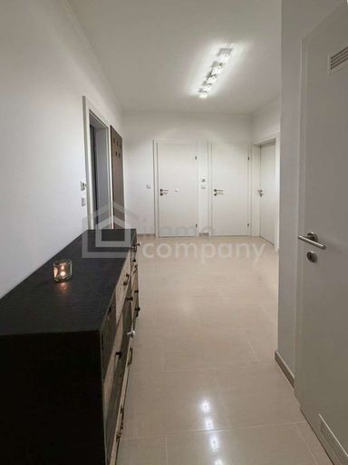 geräumiges zentrales Vorzimmer