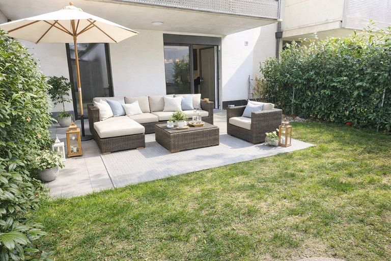 Garten - Möbel KI generiert