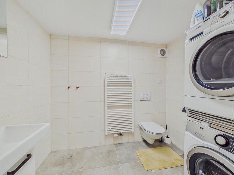 Badezimmer EG 2
