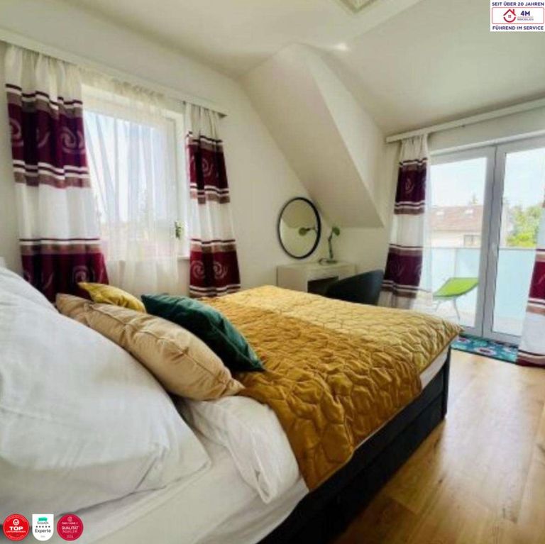 Schlafzimmer 1