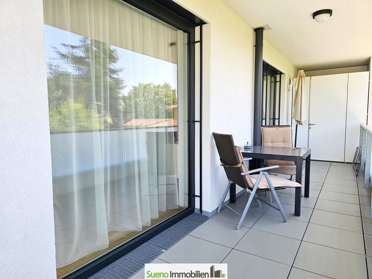 Geräumiger Balkon zum Chillen