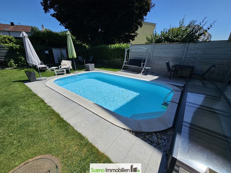 Pool im Allgemeinbereich/Garten