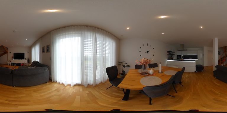 Wohn- und  Essbereich inkl. Küche