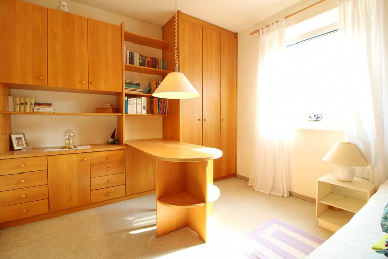 Kinder-/Gästezimmer