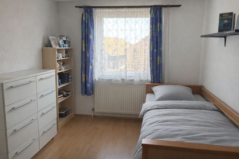 5_Zimmer1 KI bearbeitet