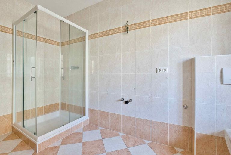 Bad 2 / Obergeschoss