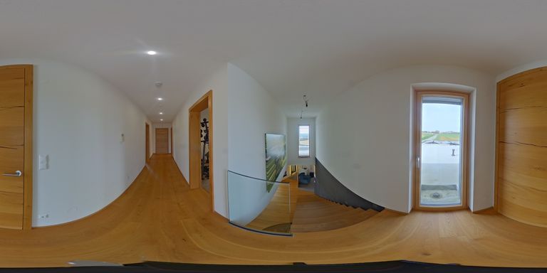 Stiegenaufgang Vorraum OG