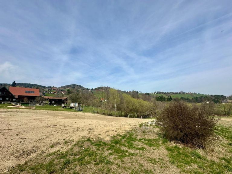 335_2 Baugrund Aussichtslage Vochera am Weinberg i