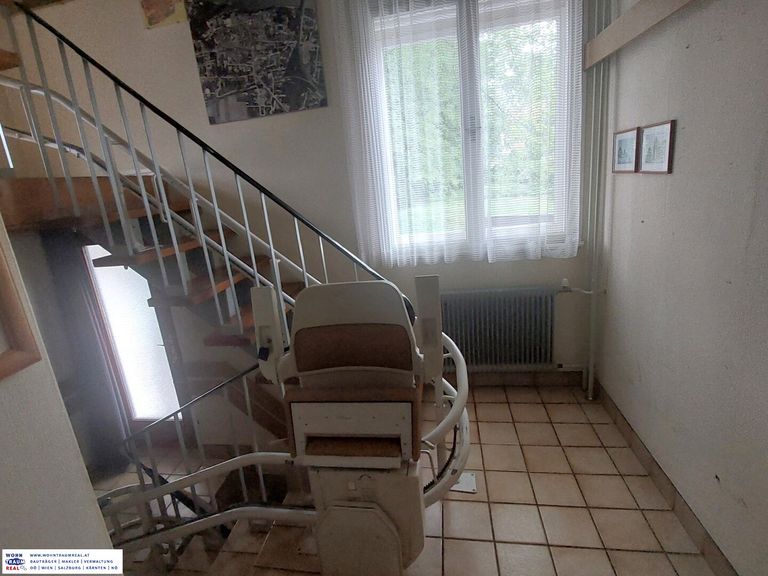 Treppenlift im Stiegenhaus