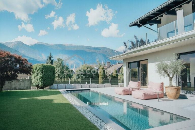 It could be.. genug Platz für einen Pool