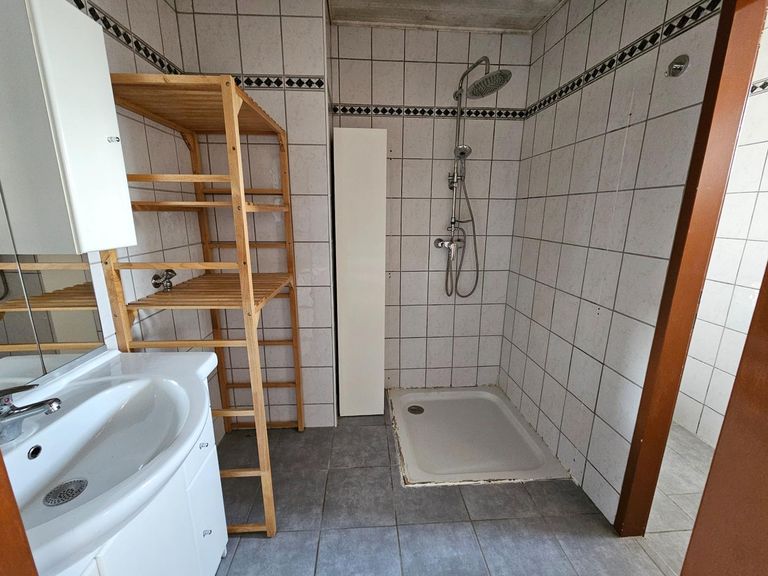 EG Bad mit Dusche (1)