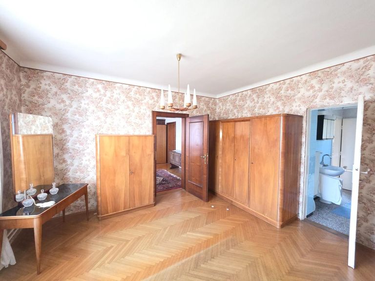 Schlafzimmer im OG - Zugang ins Bad