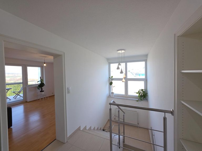 Abgang in den Keller