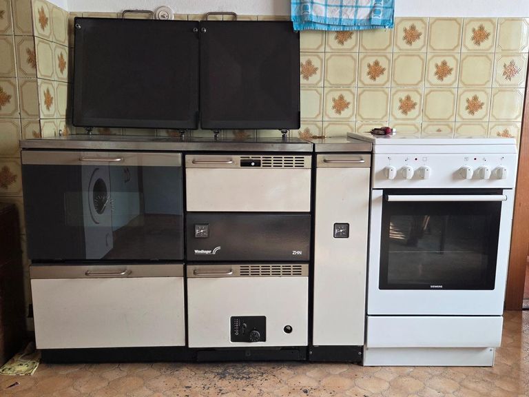 Zentralheizung mit festen Brennstoffen