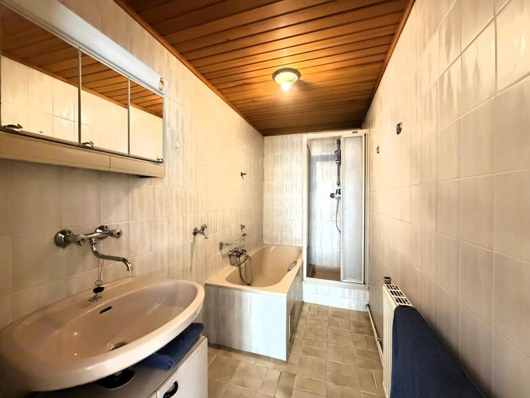 14 Badezimmer