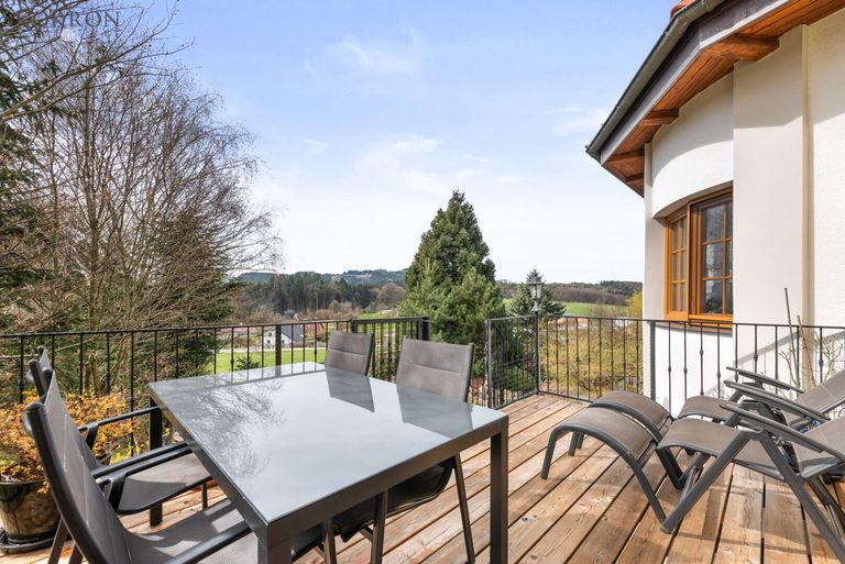 Entspannung pur mit Blick auf Ihren Garten und in die Weite