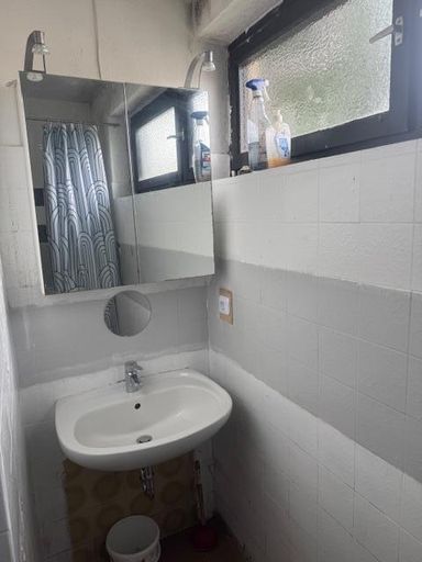BADEZIMMER 1