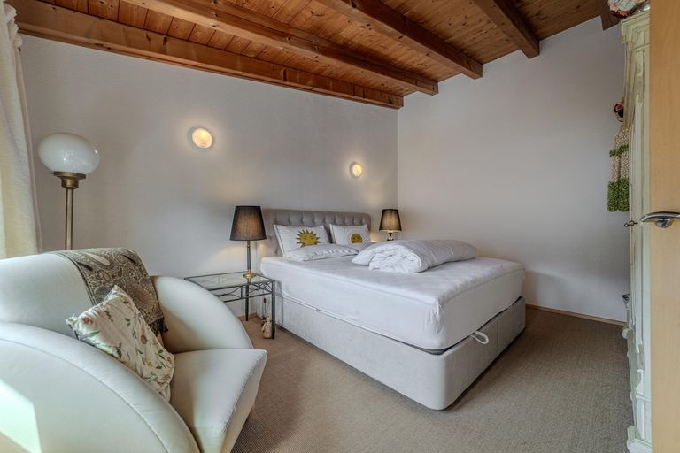 Schlafzimmer im OG