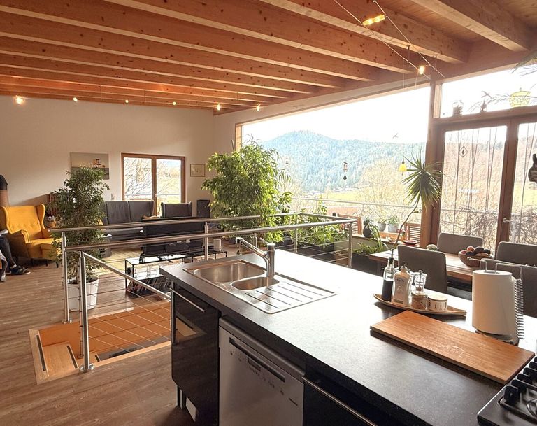 EG Wohnbereich mit großem Panoramafenster