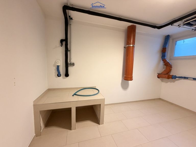 Aufbau für Waschmaschine und Trockner