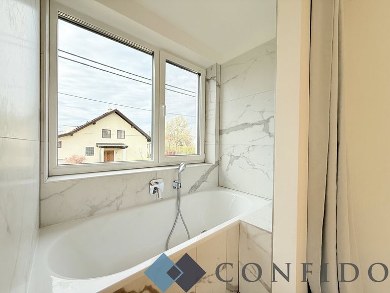 Badewanne Zimmer 2 OG