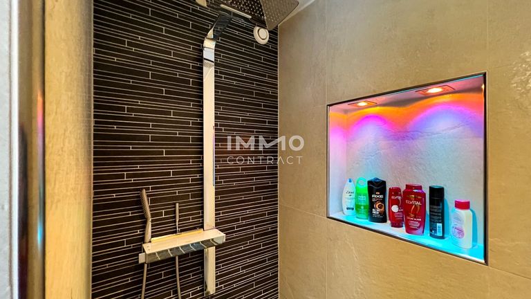 EG: Bad 1 - Wellness-Dusche