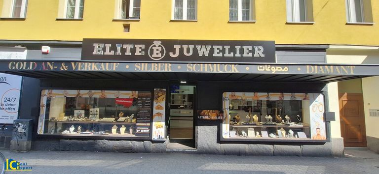 Großzügige Auslagenflächen