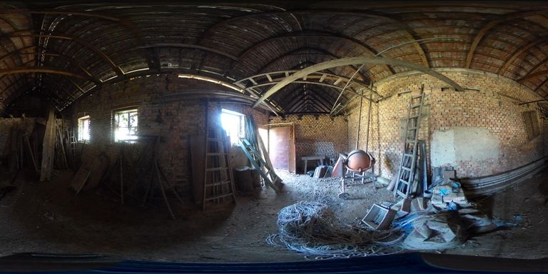 Nebengebäude li Teil #2