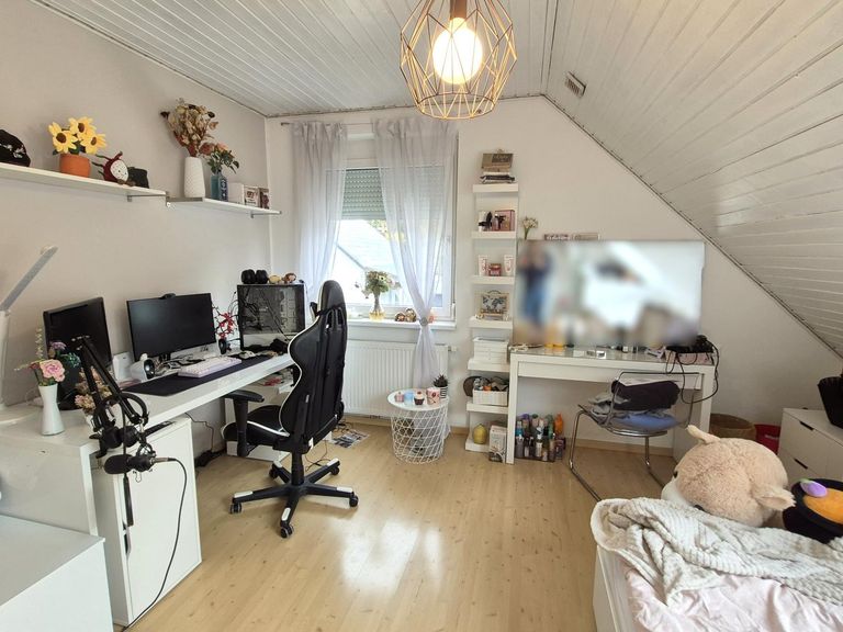 Zimmer 2 OG