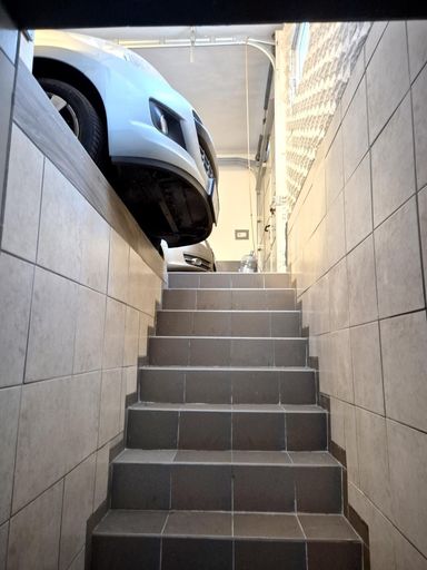 Garagenaufgang v. Keller