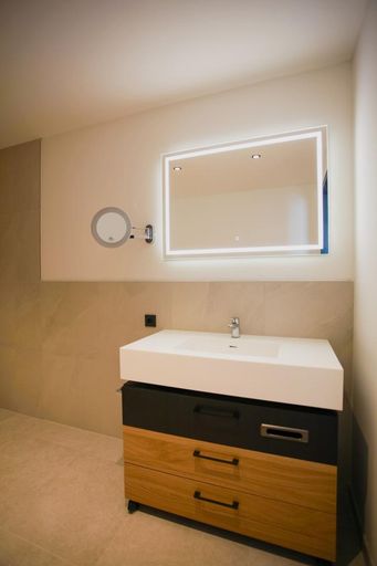 Badezimmer 01