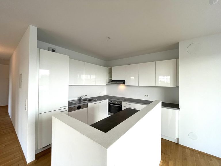 top ausgestattete Küche