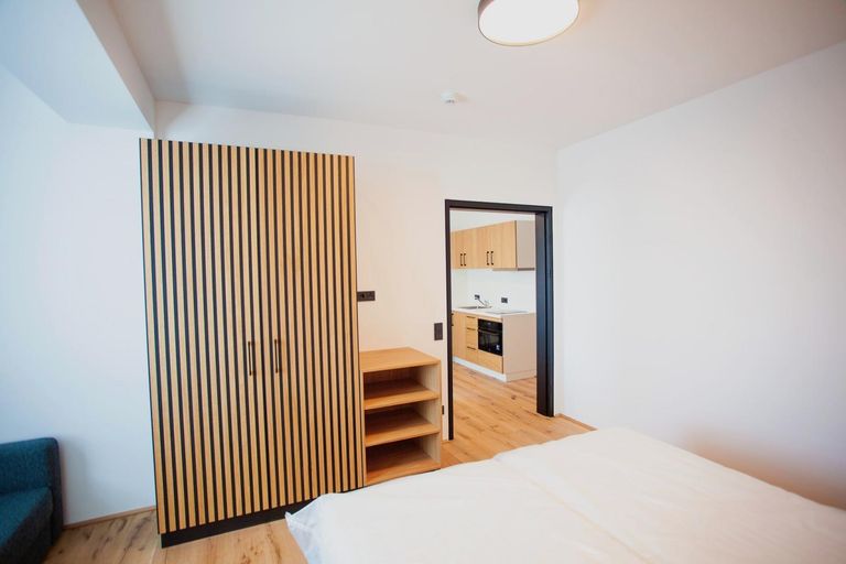 Schlafzimmer 02