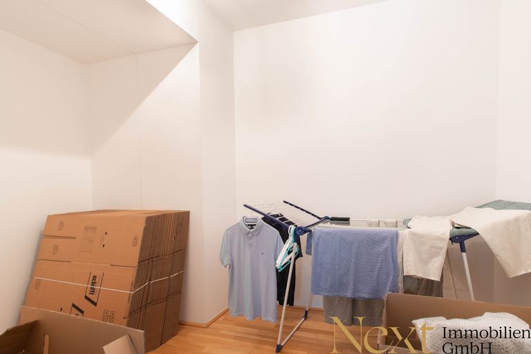 Begehbarer Kleiderschrank