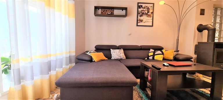 2.Wohnzimmer TOP1