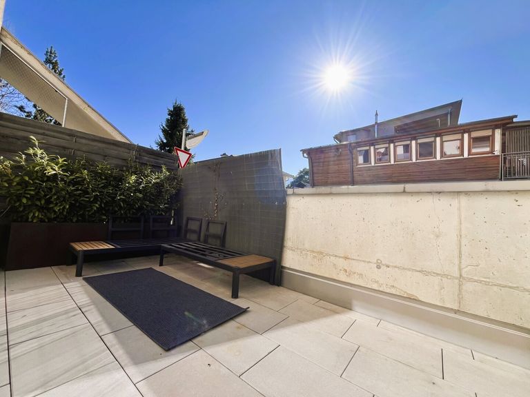 Süd-Garten mit Terrasse