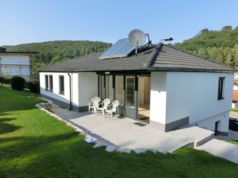 Hausansicht vom Garten