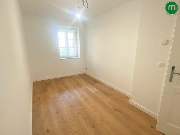 Schlafzimmer oder Arbeitszimmer 2