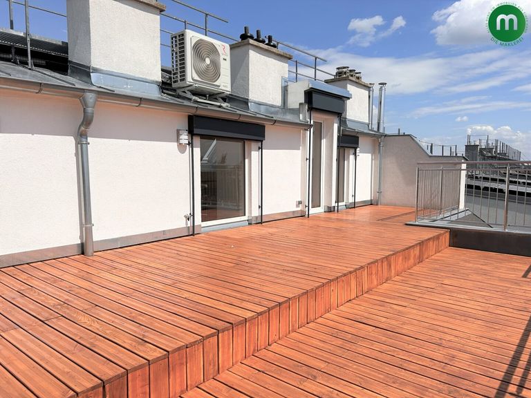 Terrasse mit 2 Decks