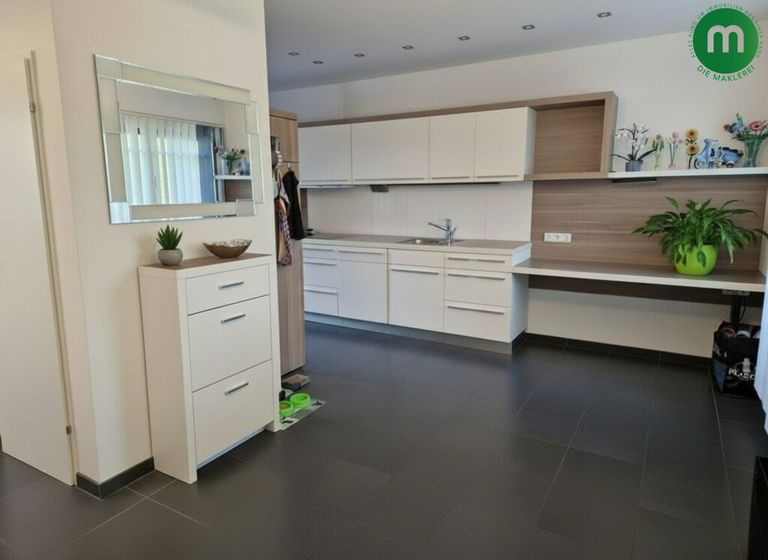 offene Küche mit Essbereich