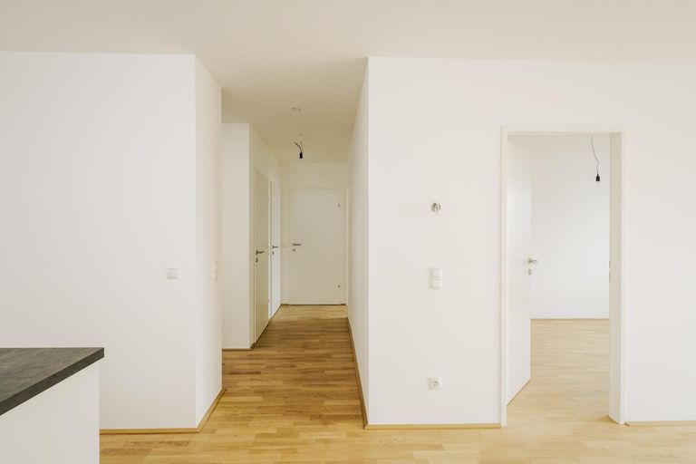 Einblicke/Bilder einer identen Wohnung im Haus