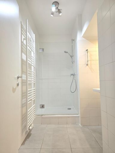 Neubaugasse Obj.3328 g