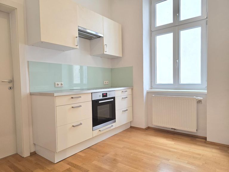 Neubaugasse Obj.3328 e