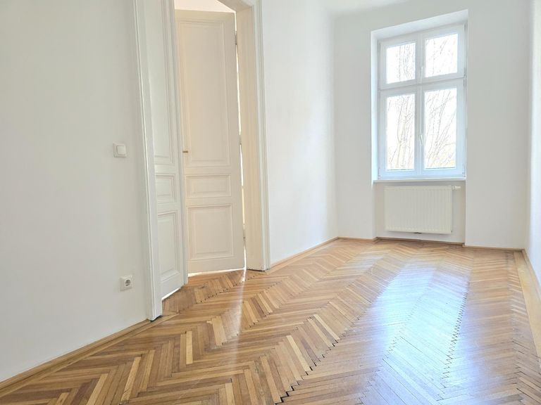 Neubaugasse Obj.3328 c