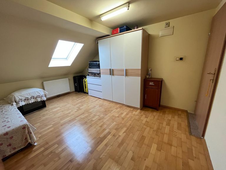 Zimmer 4 im Dachgeschoss