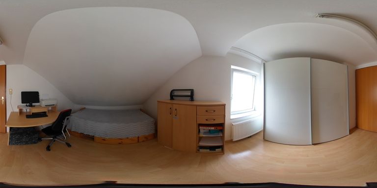 Zimmer 1 im Dachgeschoss