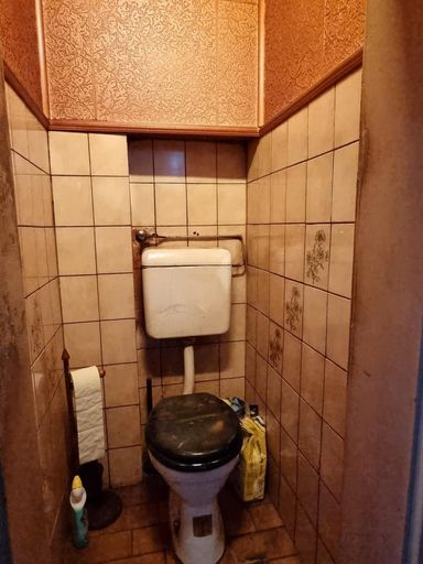 WC - EG
