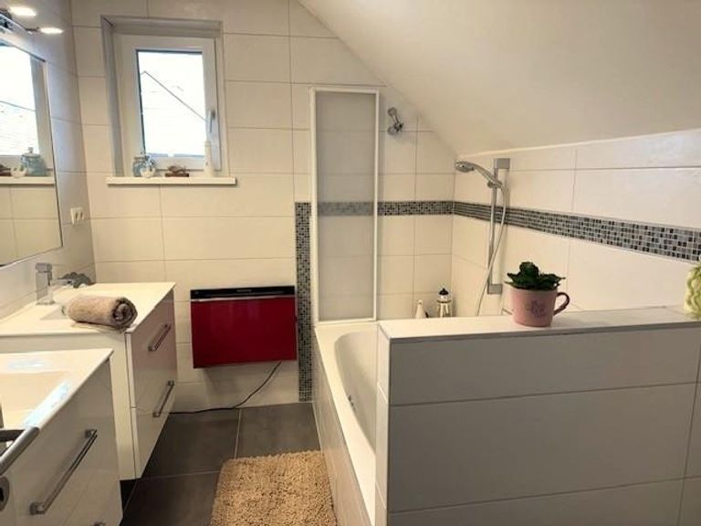 Badezimmer OG.